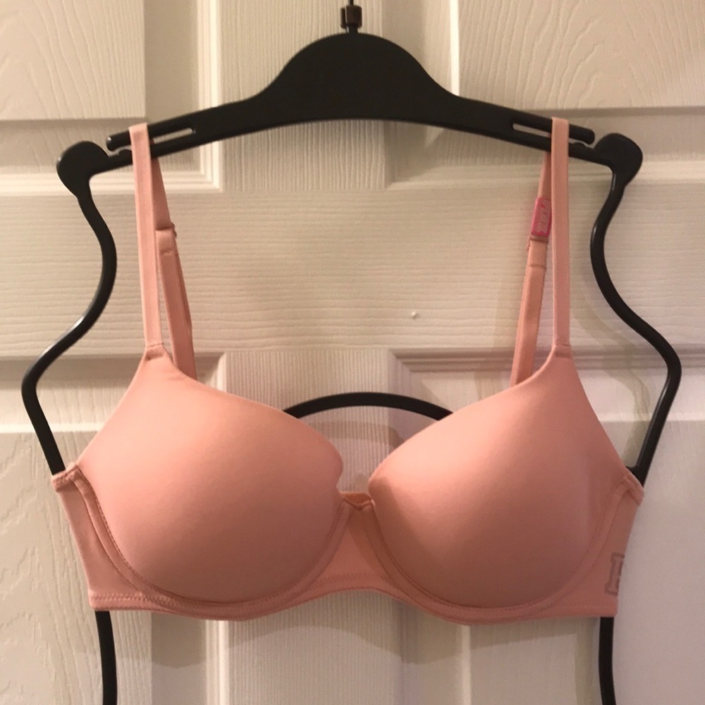 💖VS PINK Wear Everywhere Lightly Lined Bra